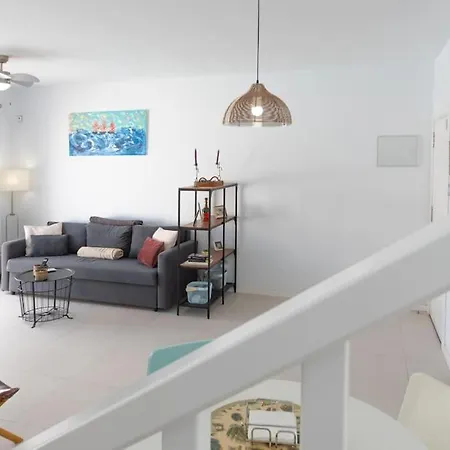 Casa Lolalo - Modern With Pool, 15min Walk To Marina Rubicón *