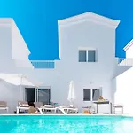 بيت للعطل Casa Lolalo - Modern With Pool, 15min Walk To Marina Rubicon بلايا بلانكا