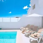 Casa Lolalo - Modern With Pool, 15min Walk To Marina Rubicon بيت للعطل *