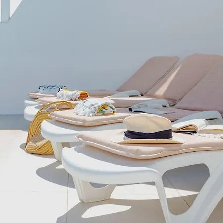 Casa Lolalo - Modern With Pool, 15min Walk To Marina Rubicon Vakantiehuis Playa Blanca (Lanzarote)