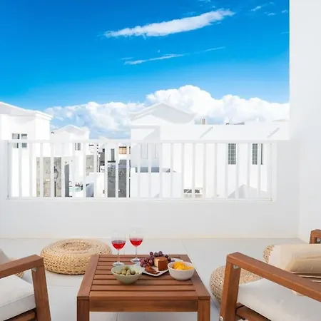 Casa Lolalo - Modern With Pool, 15min Walk To Marina Rubicon بيت للعطل بلايا بلانكا